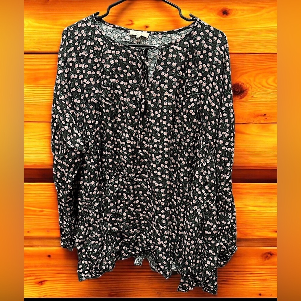 Easel Floral Black and Pink Women's Top blouse LARGE